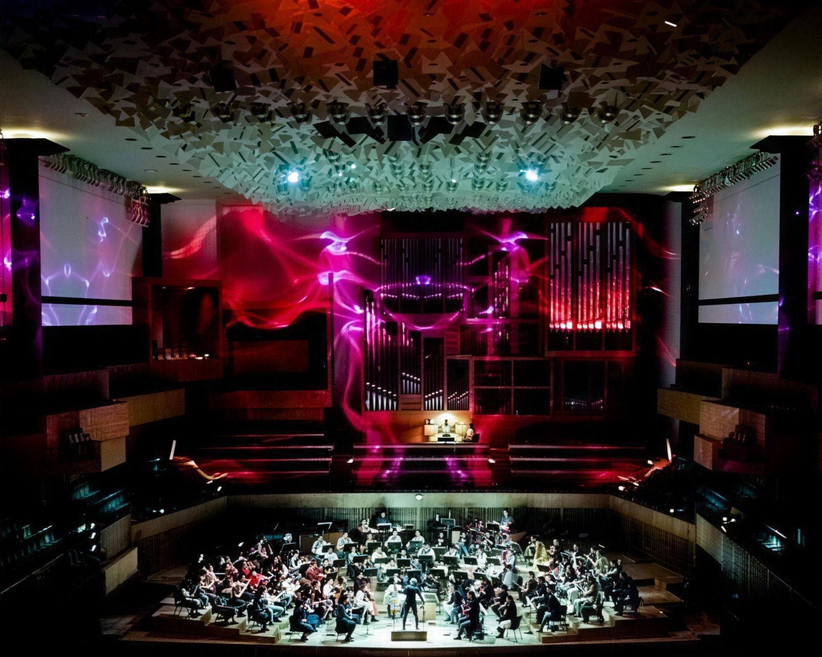 京都市交響楽団 京都コンサートホールの施工・演出写真 1